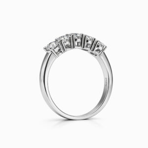 Anillo de diamantes oro blanco media alianza cinco diamantes