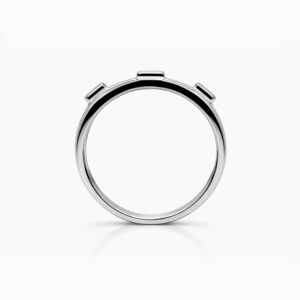 Anillo de diamantes baguette en oro blanco banda moderna