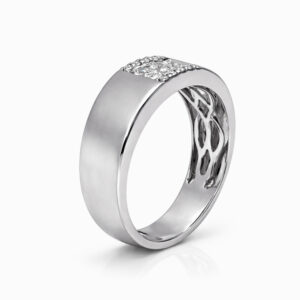 Anillo de diamantes pavé en oro blanco banda ancha minimalista