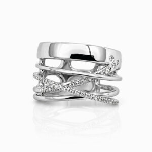 Anillo de diamantes en oro blanco diseño entrecruzado contemporáneo