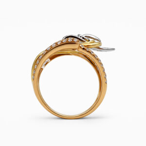 Anillo entrelazado tricolor con diamantes en oro amarillo, rosa y blanco